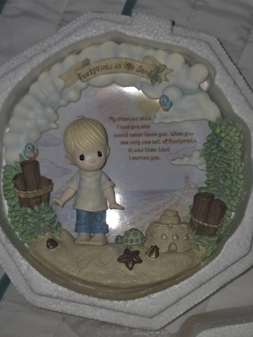 Precious Moments Beach Plaque Figurine - Pastel Blue, Cream & Green